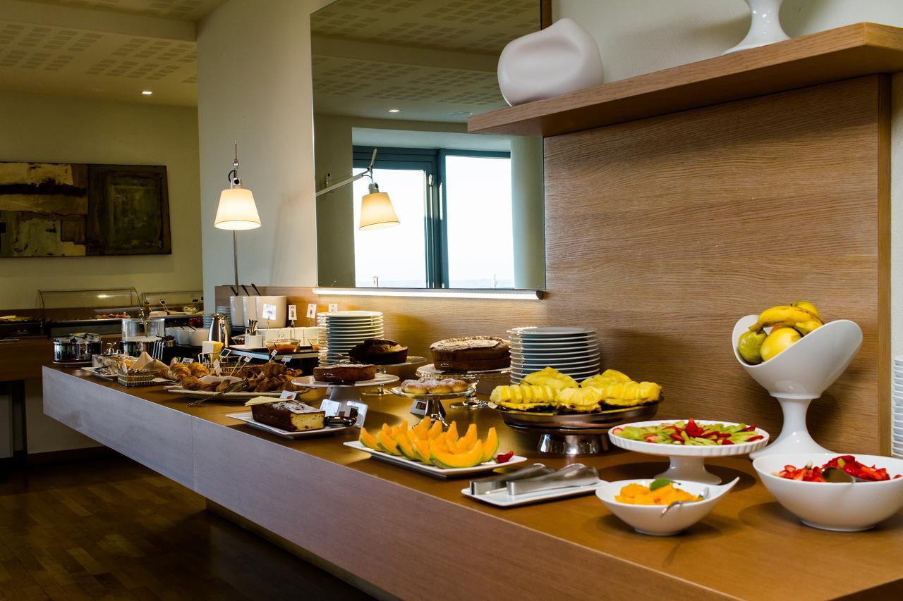 Ca' Del Lupo Hotel Montelupo Albese Bagian luar foto