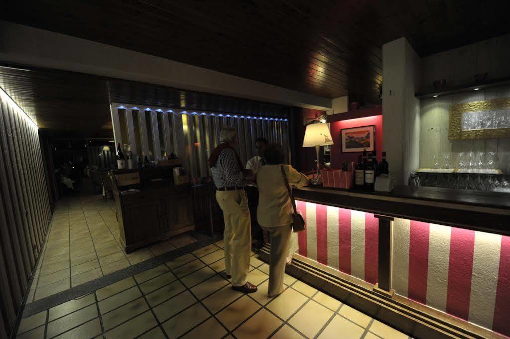 Ca' Del Lupo Hotel Montelupo Albese Bagian luar foto